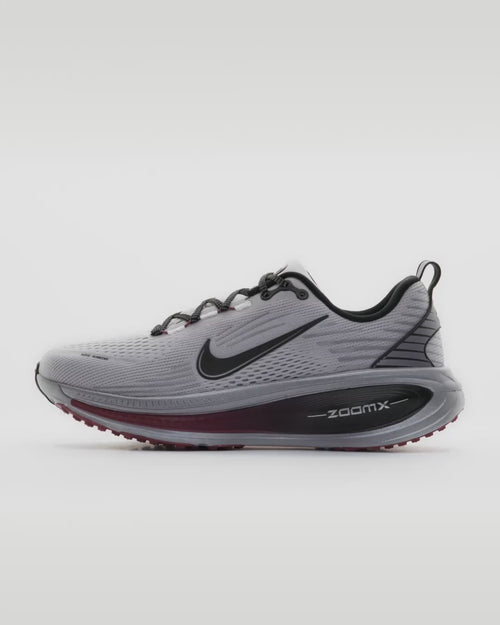 Calzado de correr para mujer Nike Vomero 18
